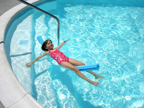 Carne de cordero auxiliar auricular Juegos en la piscina para niños - Piscinas CODE